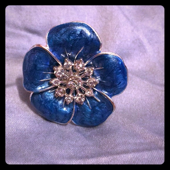 Charming Charlie Jewelry - Charming Charlie Flower Ring